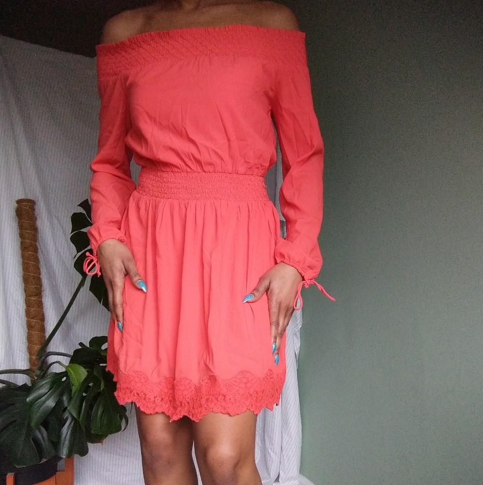 Women's Abercrombie & Fitch Coral off-the-shoulder dress - Picture 5 of 14